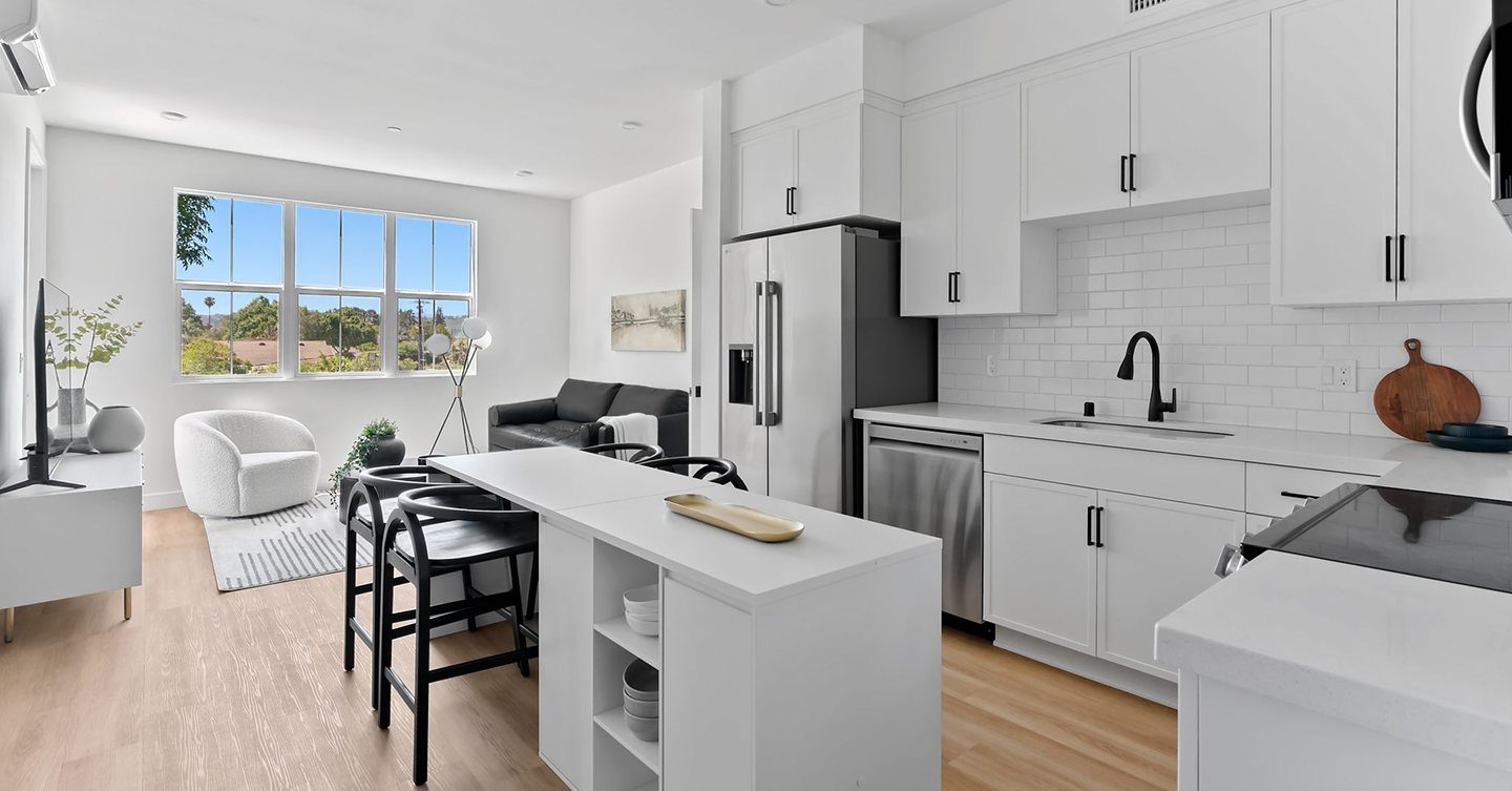 NOW LEASING
